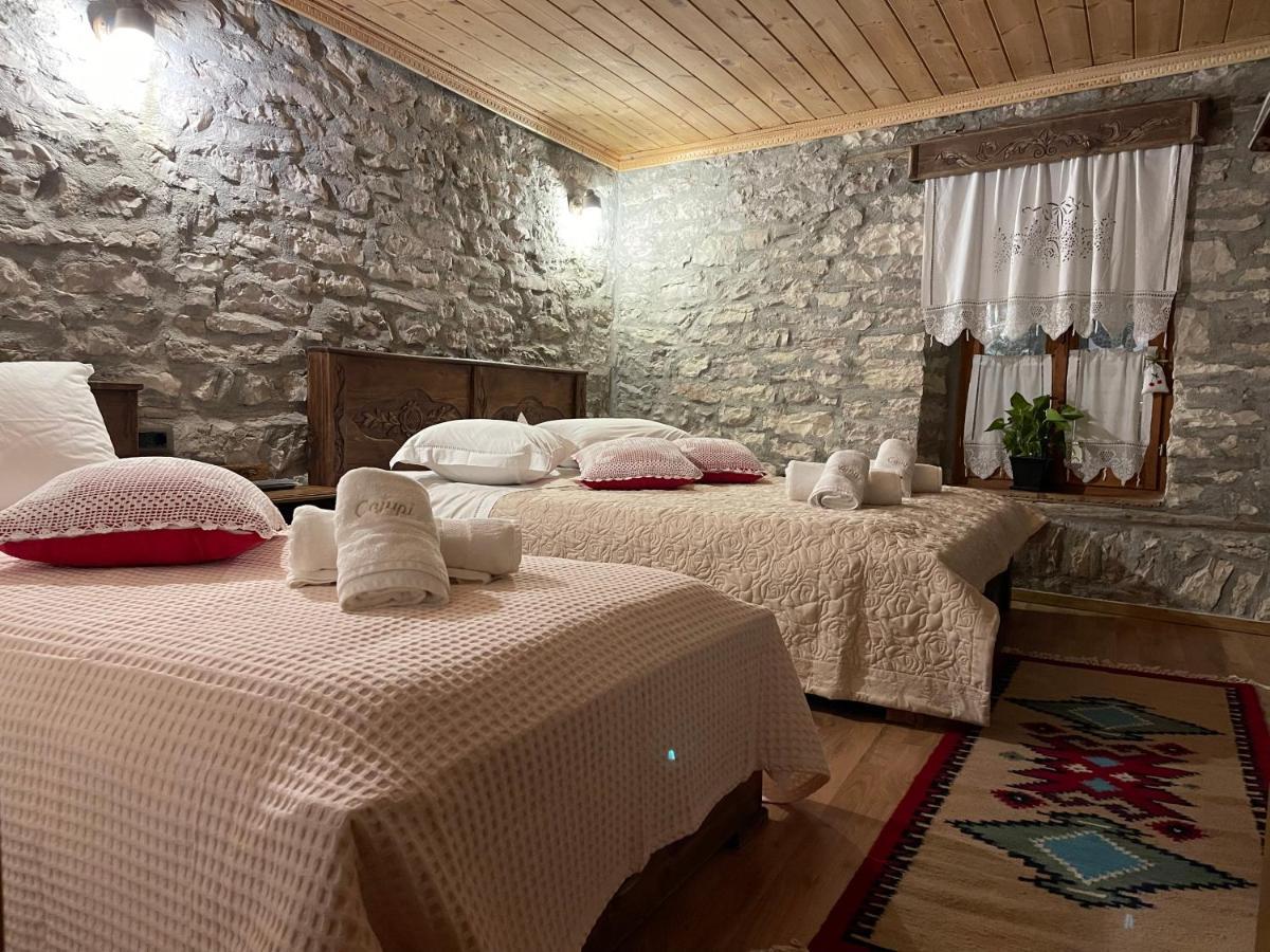 Medieval Rooms Gjirokaster Bagian luar foto