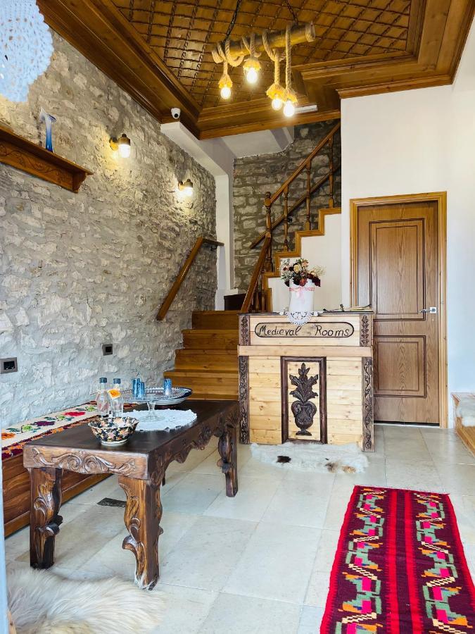 Medieval Rooms Gjirokaster Bagian luar foto